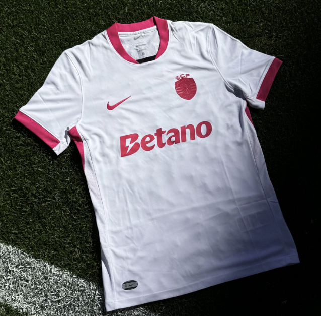 Tshirt Sporting OUTUBRO