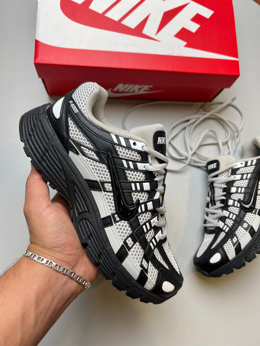 NIKE P6000