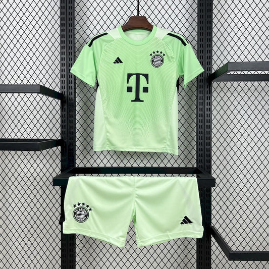 Kit Criança Bayern Munchen 25/26 Guarda-Redes