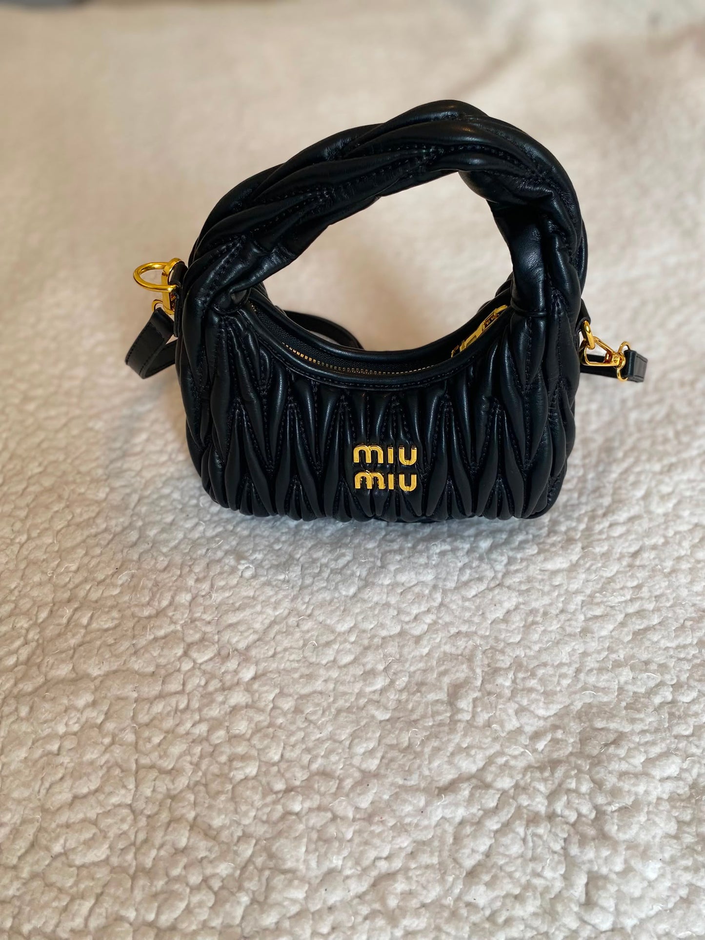 Mala Miu Miu