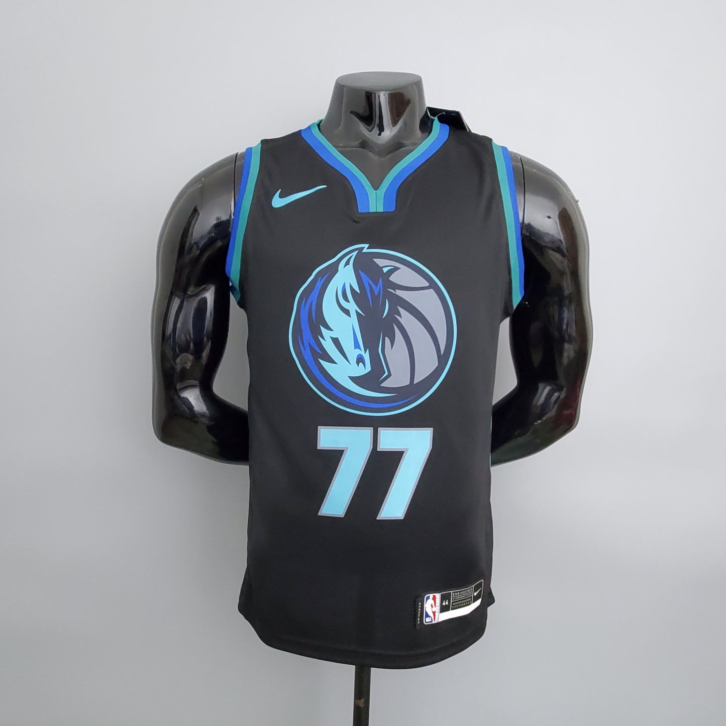 DALLAS MAVERICKS